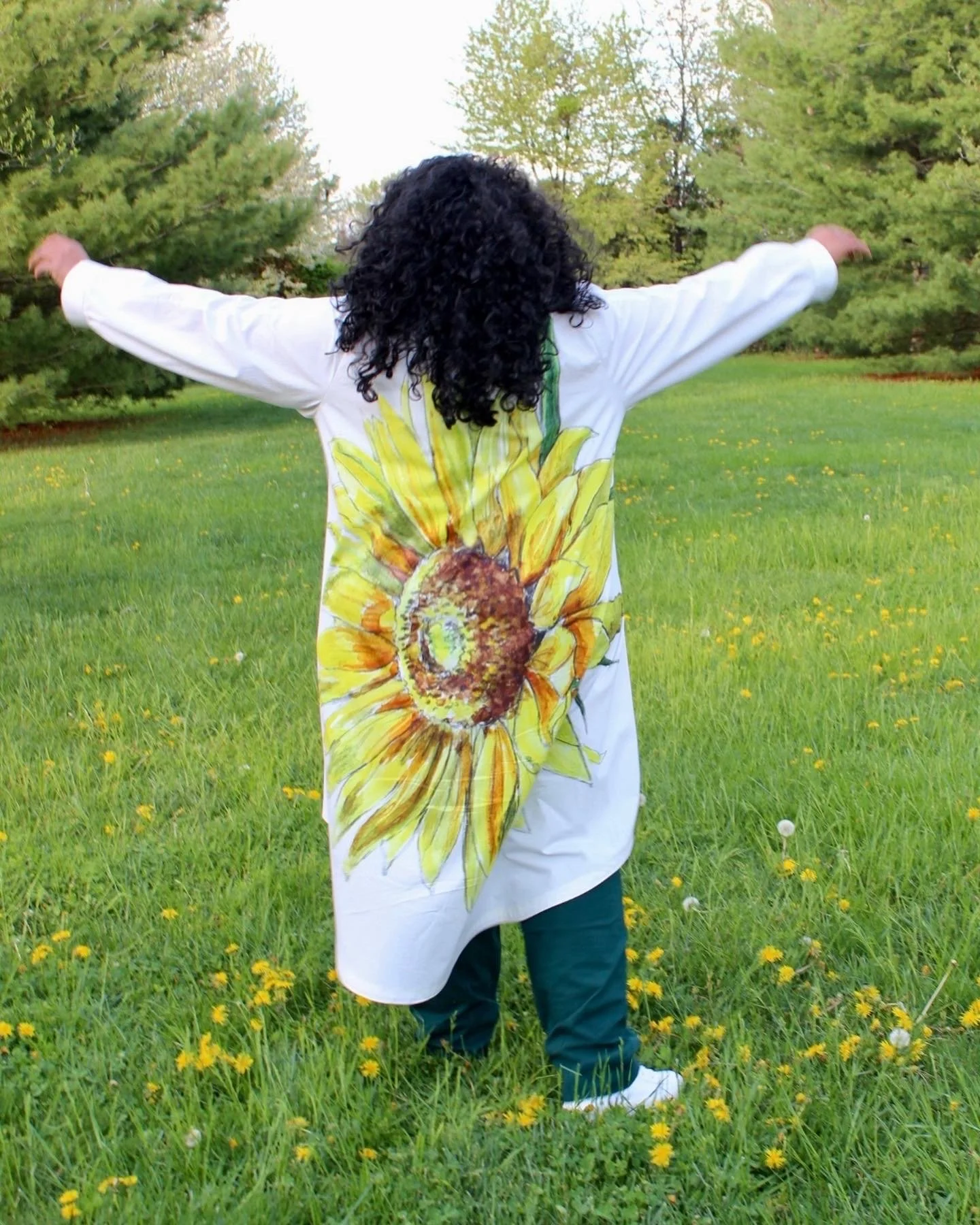 SONIA JOHNES フラワープリント トップス（サイズ4） Sunflower (Giant Flower Panel) — Julia Allisson Cost